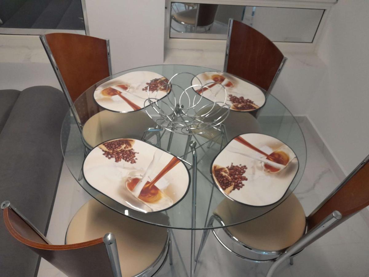 Апартаменты Stylowy Apartament Harmonia Playa Del Cura, Hiszpania Торевьиа Экстерьер фото
