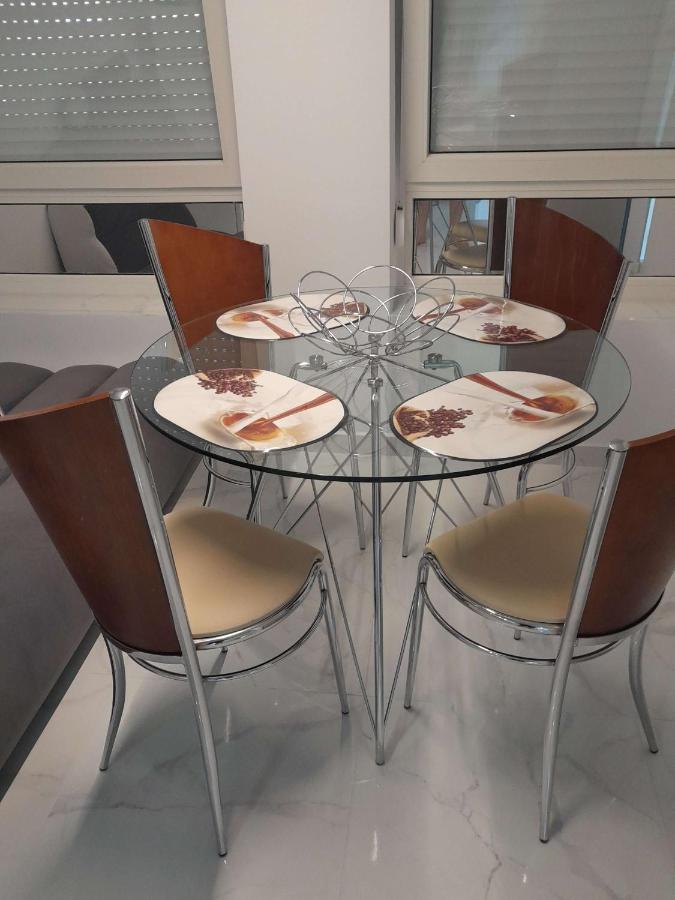 Апартаменты Stylowy Apartament Harmonia Playa Del Cura, Hiszpania Торевьиа Экстерьер фото