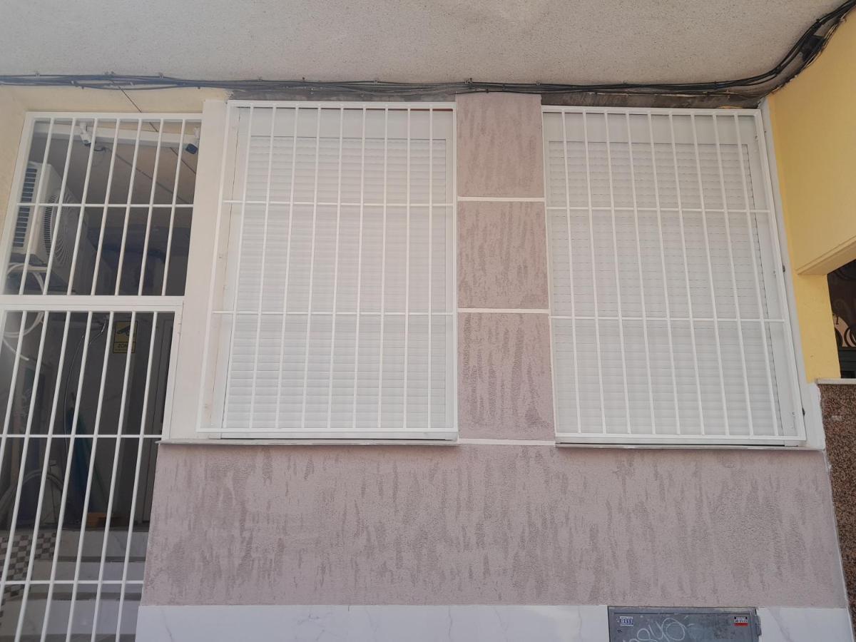 Апартаменты Stylowy Apartament Harmonia Playa Del Cura, Hiszpania Торевьиа Экстерьер фото